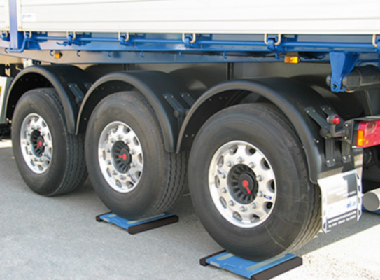 Thử nghiệm cân kiểm tra tải trọng xe